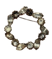Vintage Smoky Gray Clear Prong-Set Rhinestone Wreath Brooch Silver-Tone Unsigned