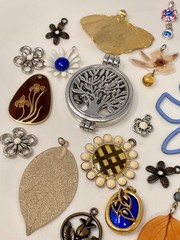 Lot Vtg & Modern Flower Leaf Pendants Findings Jewelry Craft Art Repurpose 10