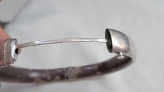 STERLING BRACELET W/ ETCHED DESIGN ON TOP SAFETY BAR