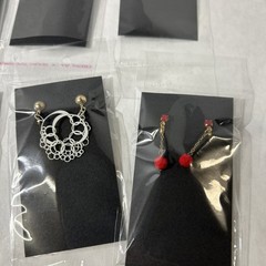 VTG. Retro Bling Clip On Earrings Lot Of 14 Pairs Packaged And Ready For Sale