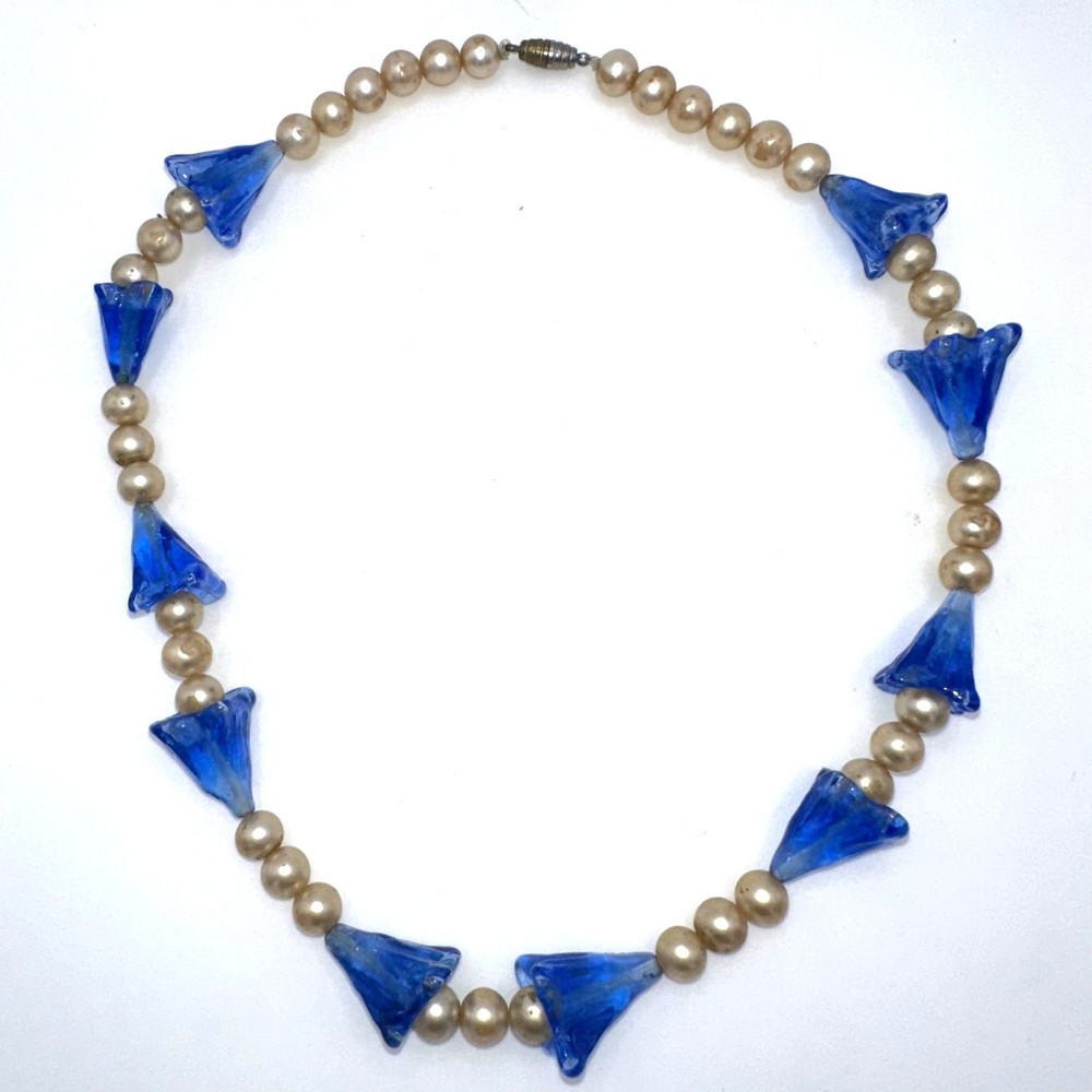 Antique Art Deco 1920s 1930s blue molded Czech glass beads faux pearls necklace