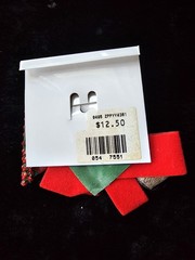 Vtg Brooch/Pin African Woman Face Profile Holiday Print Head Wrap Ribbon Scarf