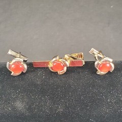 Lord Newport Mens Flower Opal Stone (?) Cufflinks & Tie Bar Set Vintage