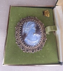 Vintage Cameo 12K Gold Filled Shell Brooch Pendant Princess Mara by Marathon
