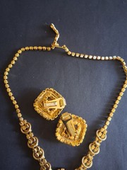 Hobe white glass necklace & earrings set