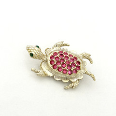 Vintage Pink Rhinestone Green Eyed Turtle Animal Gold Tone Brooch Pin