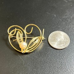 Vintage Freeform Faux Pearl Brooch Open Gold Tone Metal Work Pin