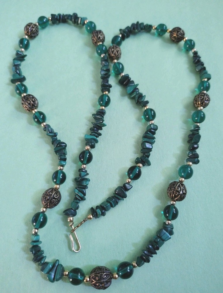 Vintage MALACHITE STONES & Green Glass Beaded Necklace in Silver Tone