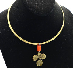 Vintage Mid-Century Modernist Brass & bead Drop Pendant Necklace choker