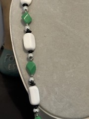 ￼Vtg PLASTIC SINGLE STRAND WHITE AND GREEN NECKLACE – 1960’s- Costume Jewelry