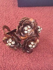 Costume Jewelry Mixed Lot 5 Varies Design & Varies iTone Paolo Gucci & Avon