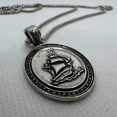 Vintage Sailing Ship Pendant Necklace Silver Tone Nautical Maritime Ocean Jewelr