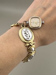 Pedre Quartz Bracelet Watch Vintage Charm Intaglio Lion Panels 8″ Roman Revival