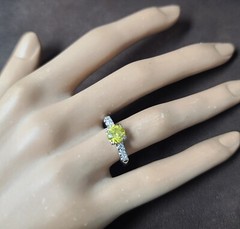 1.18ct Platinum Vintage Engagement Ring Natural Round Fancy Vivid Yellow Diamond