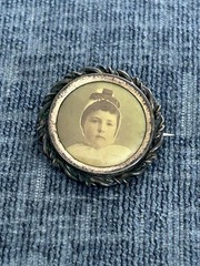 Antique Victorian Mourning Memorial Portrait Photo Brooch Pin C-Clasp 1”
