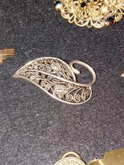 Napier Gold Tone Necklace 24″” And Matching Earrings Signed & Misc Jewlery/Pins