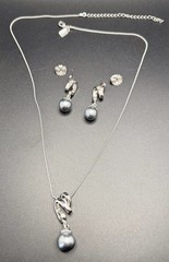 Vintage LADY REMINGTON Pendant Necklace / Post Earrings Set Gray Faux Pearls