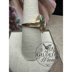 Vintage 10K Gold Natural Emerald Bypass Statement Ring Sz 7 Estate 4.40g