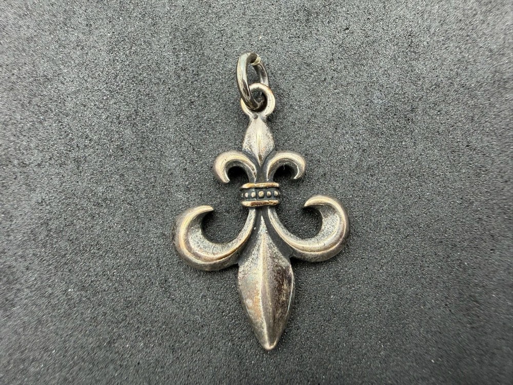 2.45g Vintage Sterling Silver 925 Fleur De Lis Pendant French Lily Charm M