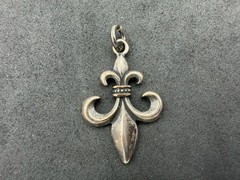 2.45g Vintage Sterling Silver 925 Fleur De Lis Pendant French Lily Charm M