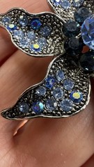 MODERN BROOCH PIN BLUE RHINESTONE DARK SILVER TONE COSTUME JEWELRY WOW 💙