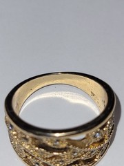 Vintage Goldtone Ring Floral Leaf Style Cocktail Band Clear Rhinestone Accents