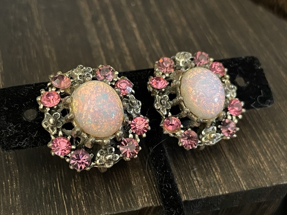 Coro signed Vintage Earrings Hot Pink Purple Rhinestones Faux Fire Opal