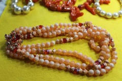 1960’s vintage jewelry lot lucite coral,faux pearls,rhinestone jewelry lot wow