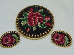 vintage Petite Pointe Brooch Earring set