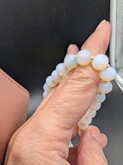 VINTAGE OPALITE OR OPALINE OPALESCENT GLASS BEAD NECKLACE HAND KNOTTED 23″