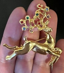 Vintage Jonee Gold Tone Deer Brooch Pin Multi-Color Crystals 2″ by 1.75″ NEW