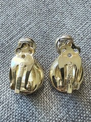 Vintage Lisner 1960s Twist Modernist Earrings Gold Tone Clip On Career Capsule