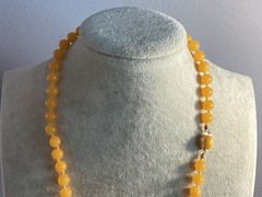 VINTAGE INCREDABLE HAND KNOTTED AMBER GLASS BEAD NECKLACE MUST SEE NO RESERVE