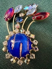 FANTASTIC VINTAGE HOBE 2 1/4” CLIP ON CLIMBERS EARRING COPPER FLUSS MULTI COLORS
