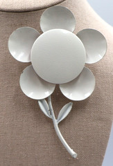 Vintage 1950s or 1960s Large White Enamel Mod Daisy Flower Brooch 4.24 Inches