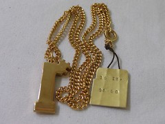 VINTAGE GOLD TONE NECKLACE SWANK 1970’S 1980’S NOS #1 PENDANT ONE FIRST PLACE