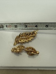 Vintage Rhinestone Prong Set Floral Goldtone Brooch Pin Plus Earrings