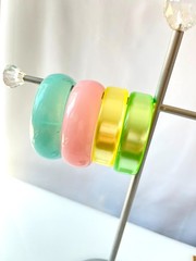 Vintage Stack Iridescent Pastel Bangle Lucite Bracelets Pink Yellow Blue Green