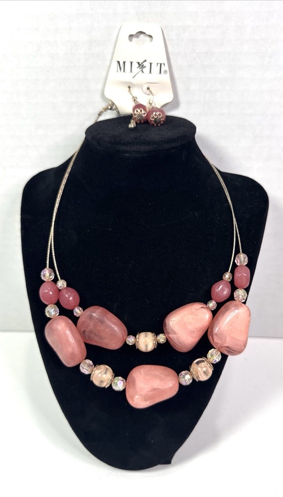 Vintage JC Penny NWT MIXIT Goldtone Pink Multi Necklace Pierced Earrings Set New