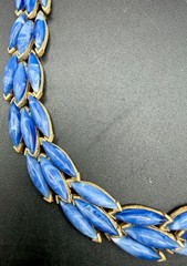 Vintage Crown Trifari Symphony Blue Thermoset Necklace Brooch Set Demi Parure