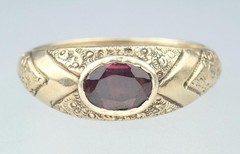 Pretty Antique Victorian Solid 9K Gold Garnet Floral Scroll Band Ring Size 5.25