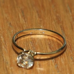 Gorgeous 14K GE Gold Plated Round Cut Solitaire CZ Engagement Ring ~ Size 8 🔥
