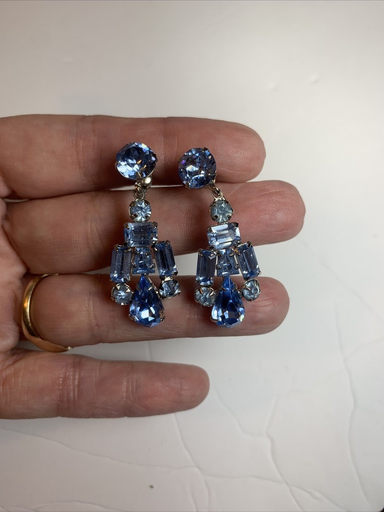 Vintage light blue rhinestine faux Dangle Screw Earrings silver toned pale