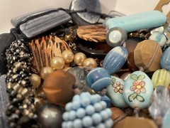 4Lb Mixed Mystery Jewelry Lot Vintage Mod Boho Bead Necklaces Bracelets Earrings