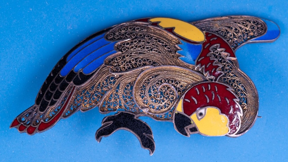 TOPAZIO Filigree Enamel Parrot Brooch Silver Tone 2.75″x1.5″ Vintage Macaw Bird