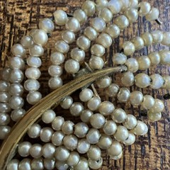 Antique Tiny Faux Seed Pearl Wired Feather Brooch; Beautiful!