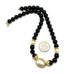 Vintage AVON Faux Pearl Pendant Necklace Black Beads Rhinestones Gold Tone 16″