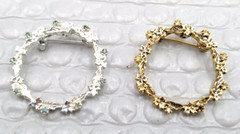VTG 2 Ivy Wreath 1″ Circle Pins Brooch~~Silver Tone Blue, Gold Tone Clear Stone