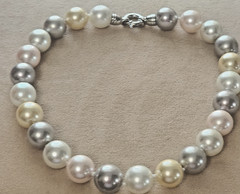 Vintage UE Estate Jewelry Made in Italy 16″ 12 to 13 mm Imitation choker pearls
