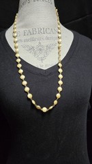 Vintage Avon Pretty Creamy Beige Gold Tone necklace